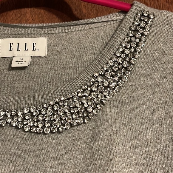 Elle short sleeve M sweater with rhinestone collar. New. Only tried on. - Picture 2 of 7
